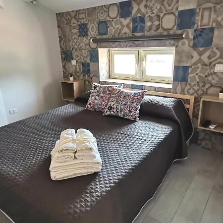 Bed & Breakfast Le Metro Carini