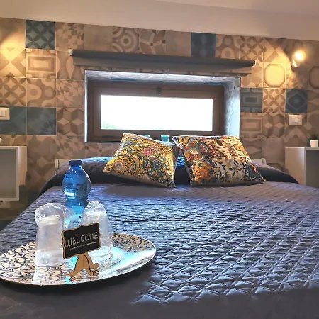 Le Metro Bed & Breakfast