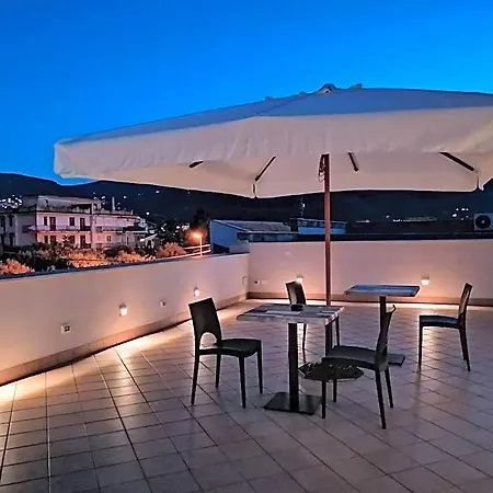 ベッド・アンド・ブレックファスト Le Metro 4*
