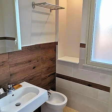 Bed & Breakfast Le Metro Carini