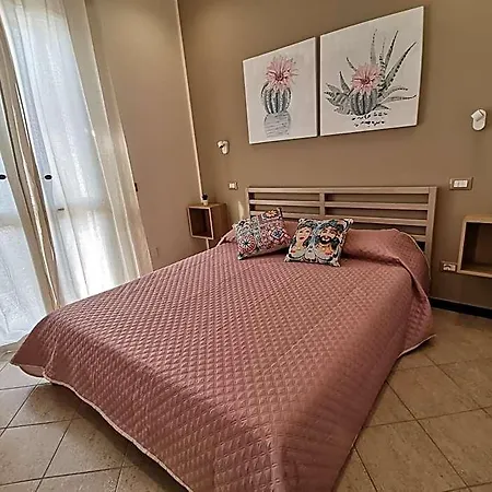 Le Metro Bed & Breakfast 4*