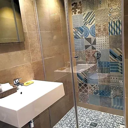 Bed & Breakfast Le Metro Carini